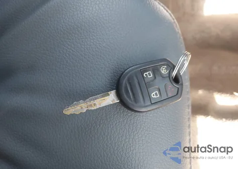 2015 Ford F-250 Xl z USA, uszkodzony, nr VIN 1FD7X2B62FEC84150